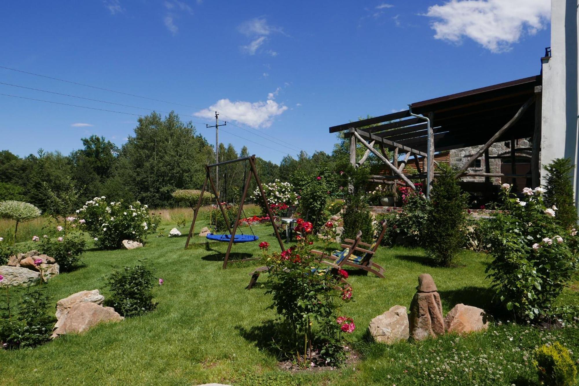 Roze I Jablonie Agroturystyka Gryfow Slaski Exterior photo